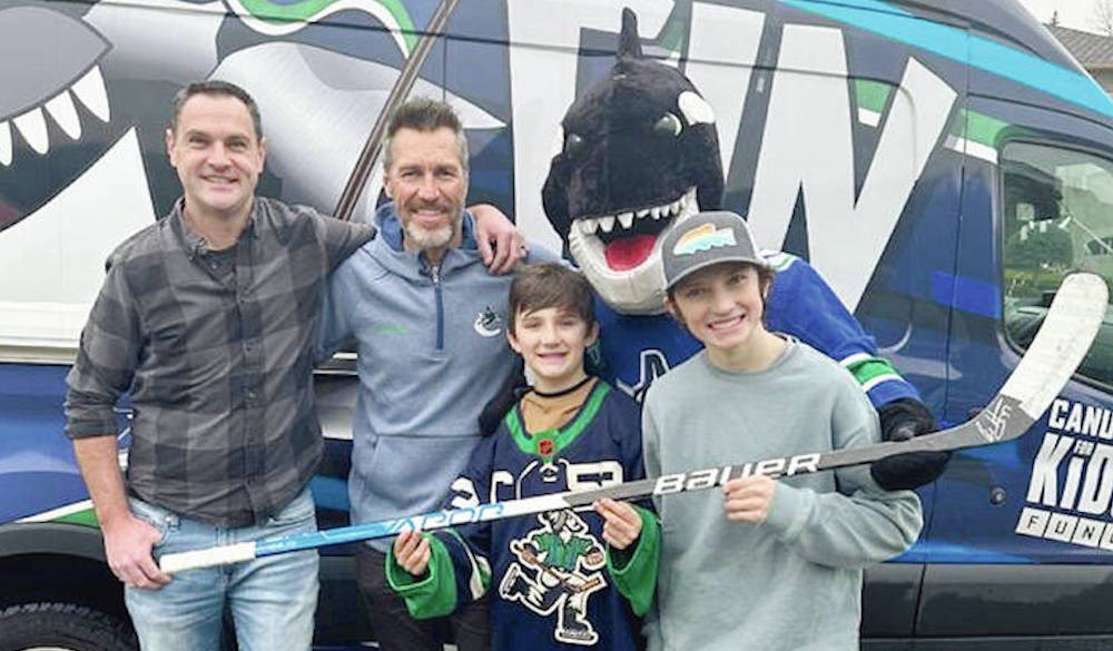 Former Vancouver Canucks player hosts mental health fundraiser in Nanaimo -  Nanaimo News Bulletin