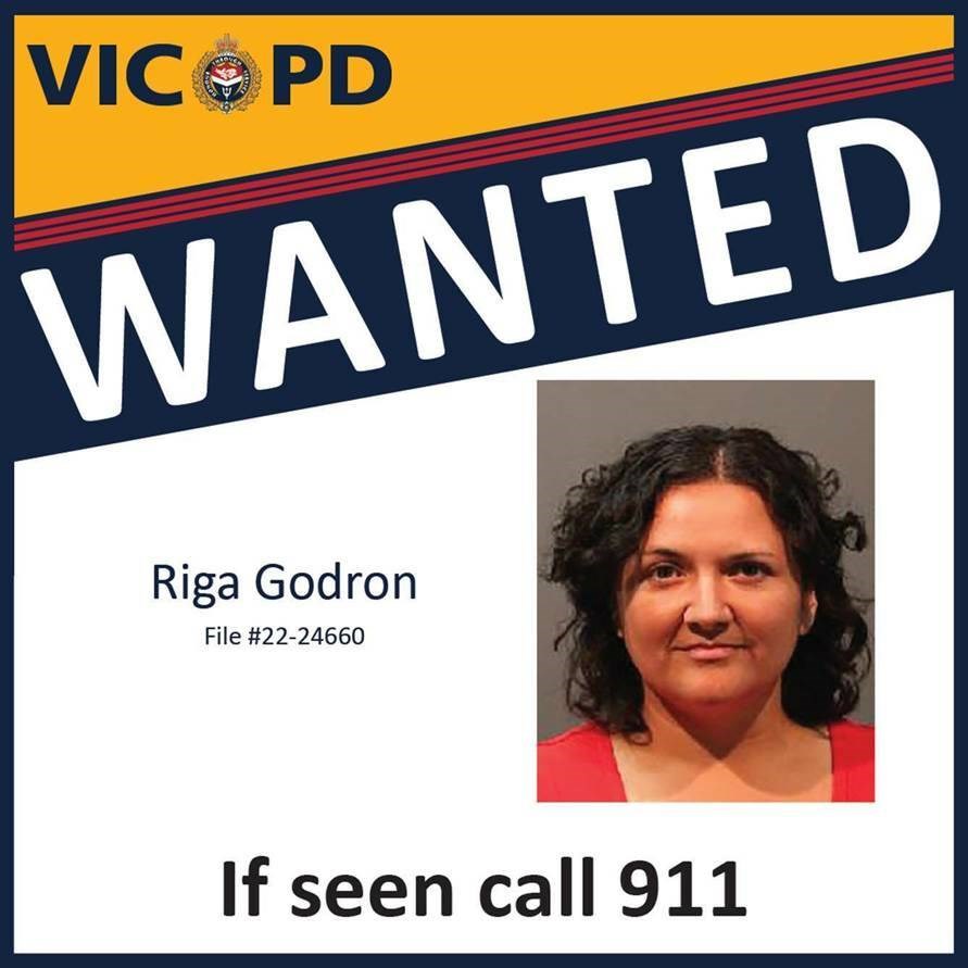 Victoria police searching for wanted woman - Victoria Times Colonist