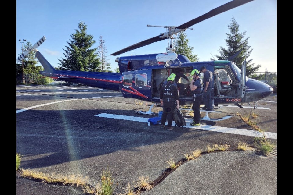 Just before 7 p.m. Wednesday, Alberni Valley Rescue Squad received a call for assistance from the RCMP, as two hikers had found themselves stranded on a high ledge with nowhere to go. VIA ALBERNI VALLEY RESCUE SQUAD 