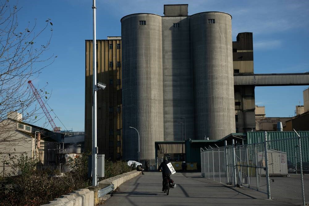 罗杰斯糖厂与温哥华炼油厂工人达成初步协议