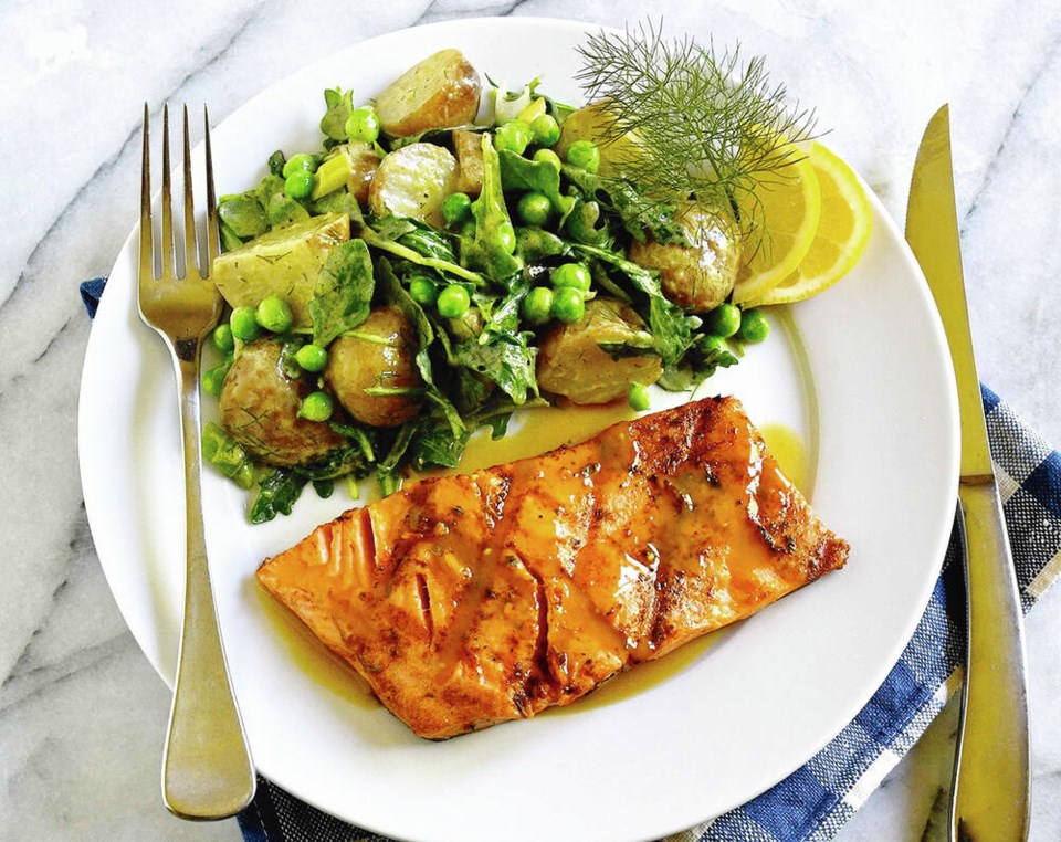 web1_grilled-salmon-with-maple-mustard-lemon-drizzle