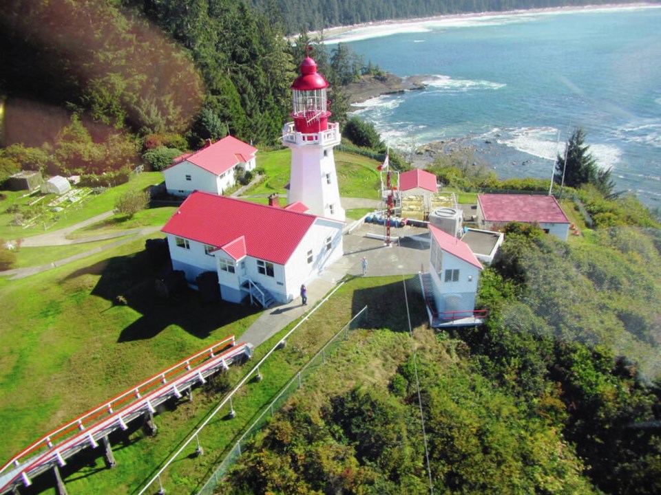 web1_carmanah-point-light-station-canadian-coast-guard