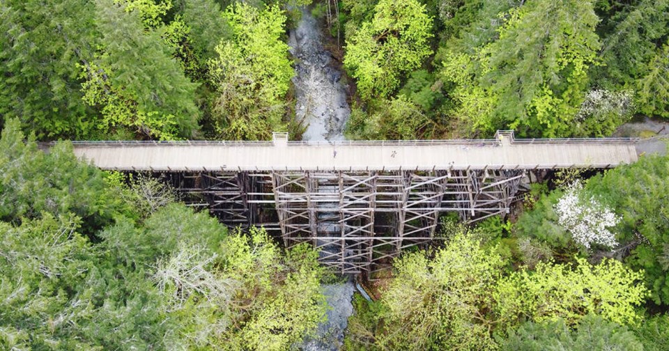 web1_holt-creek-trestle2