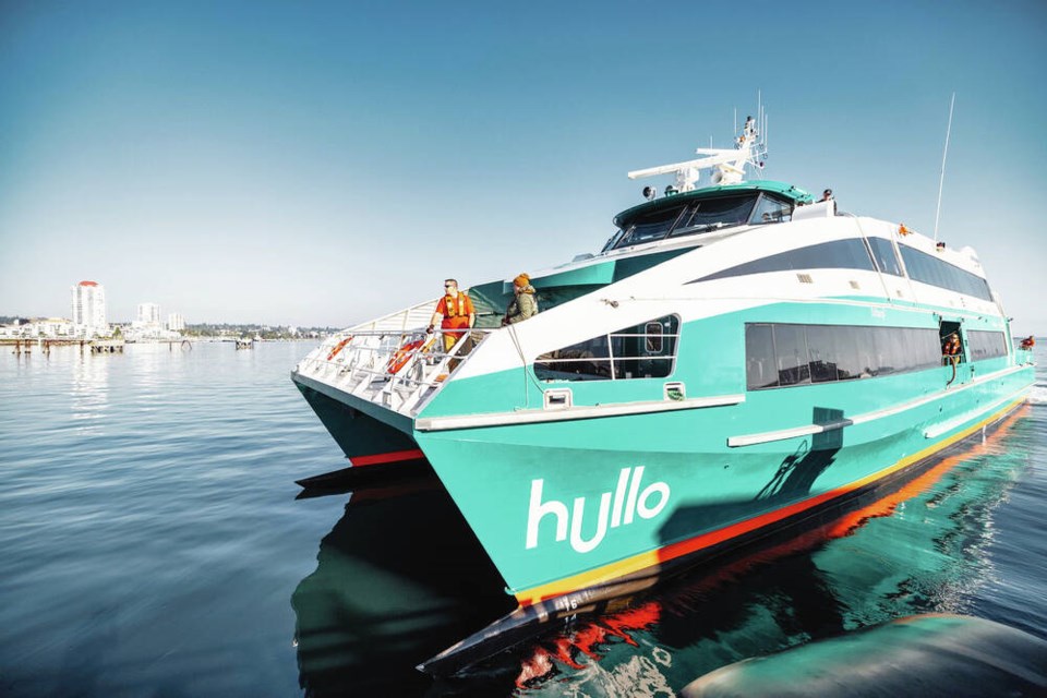 web1_thumbnail_hullo-fast-ferry-lr-18