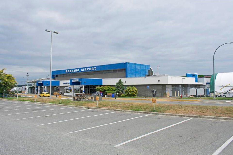 web1_nanaimo_airport_terminal