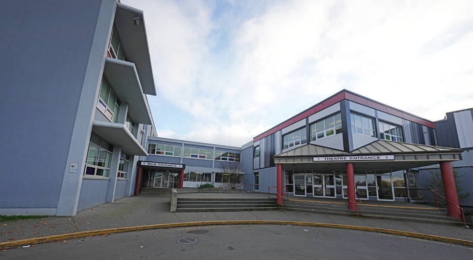 web1_vka-esquimalt-secondary-02917-