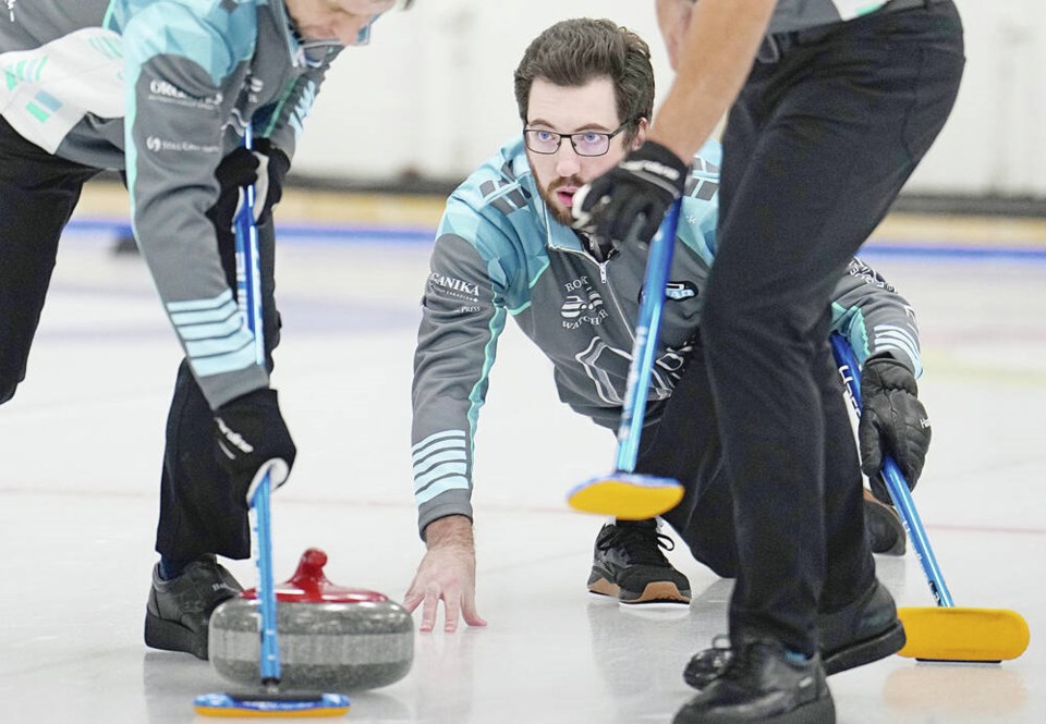 web1_copy_vka-curling-04669