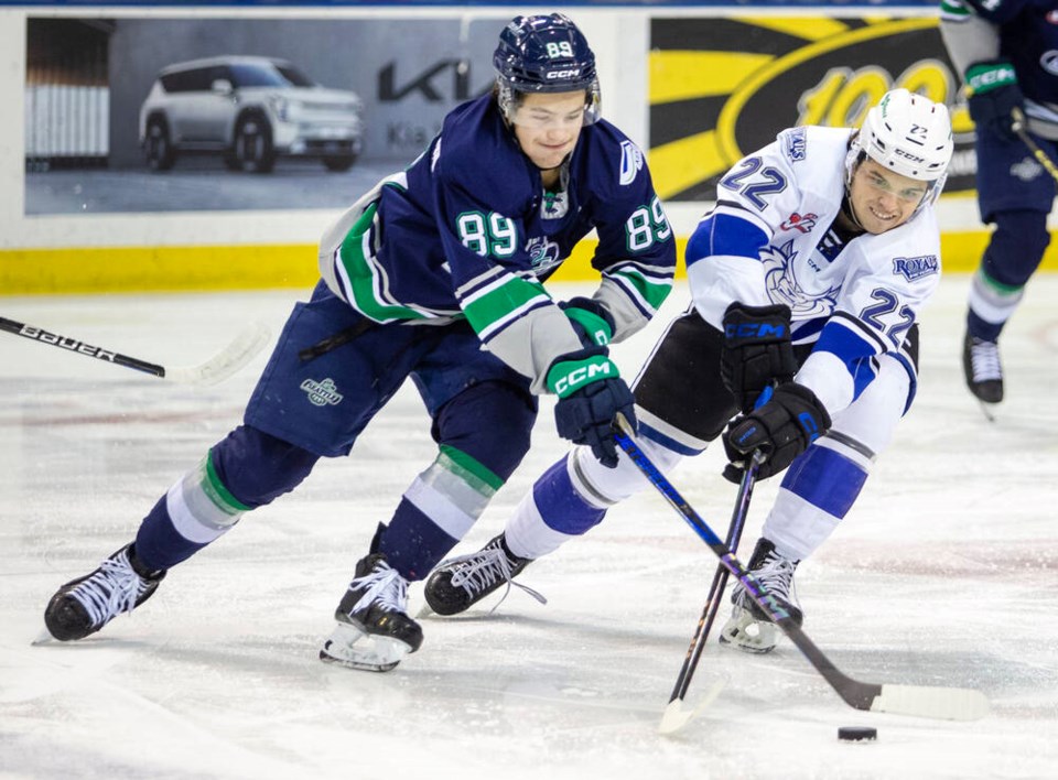 Victoria Royals rally to beat Seattle Thunderbirds - Victoria Times ...