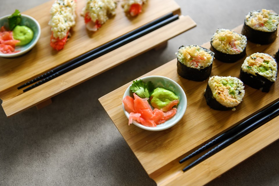 cauliflower-rice-sushi