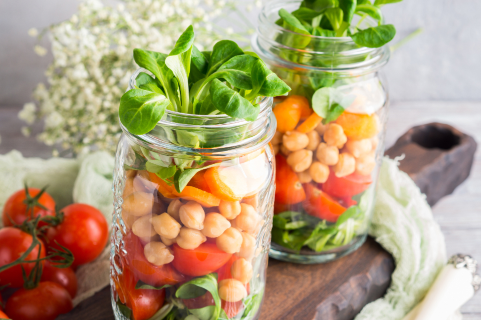 mason-jar-salads