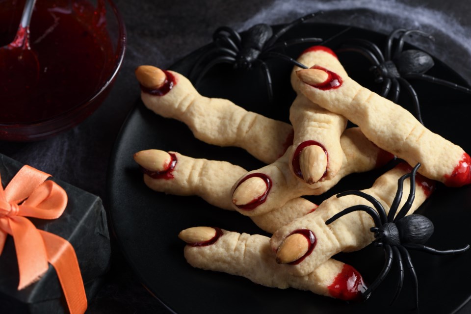 witches-fingers-cookies