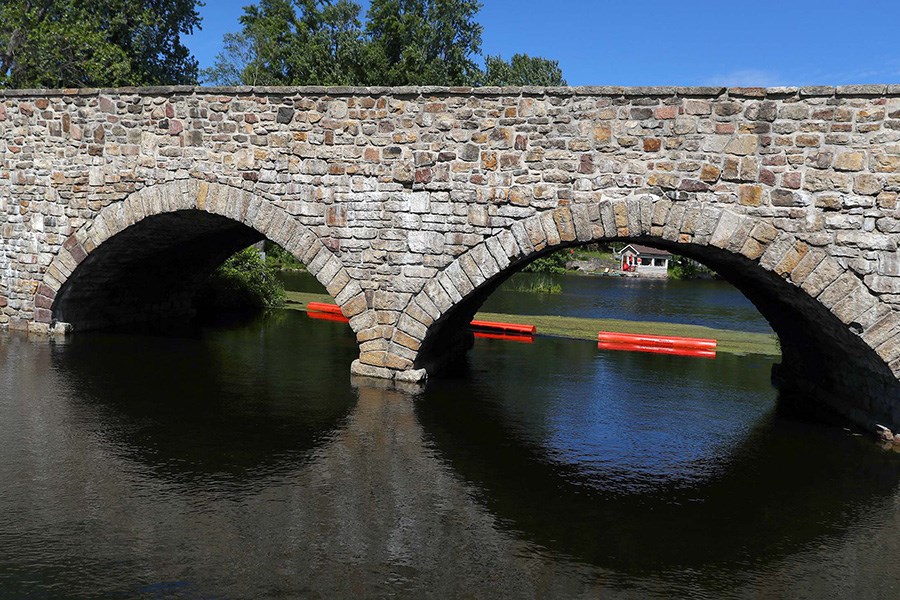 lyndhurst-bridge-1-lyndhurst-on