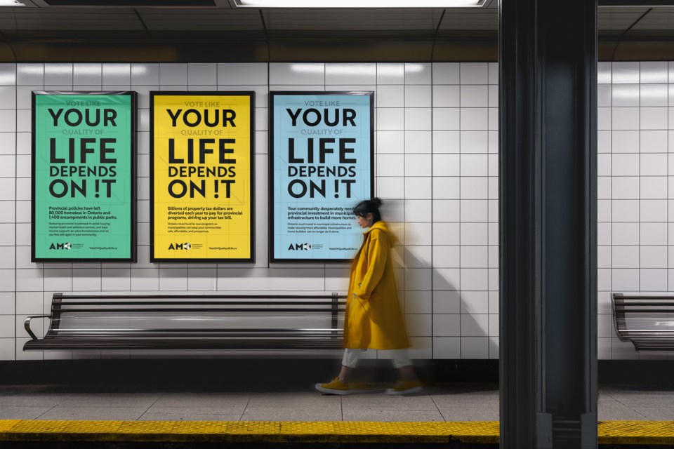 subway-poster-mockup-2000-1